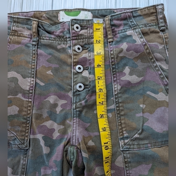 Anthropologie Jefferson High Rise Skinny Utility Jeans in Camo Green Size 28 - Picture 7 of 11